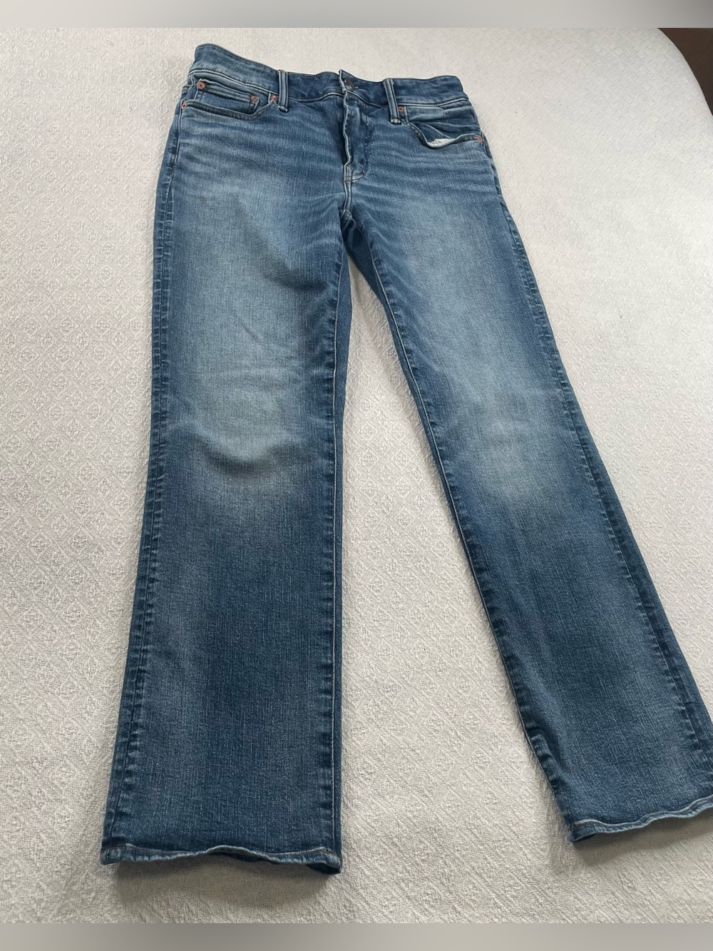 American Eagle Outfitters Faded Blue Wide-Leg Jeans~ Size 30X 32 Air Flex